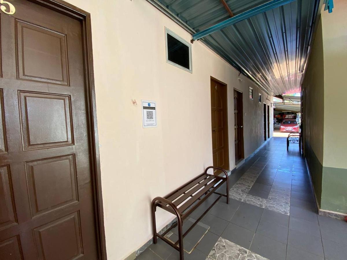 Besut Guesthouse Kuala Besut Zewnętrze zdjęcie