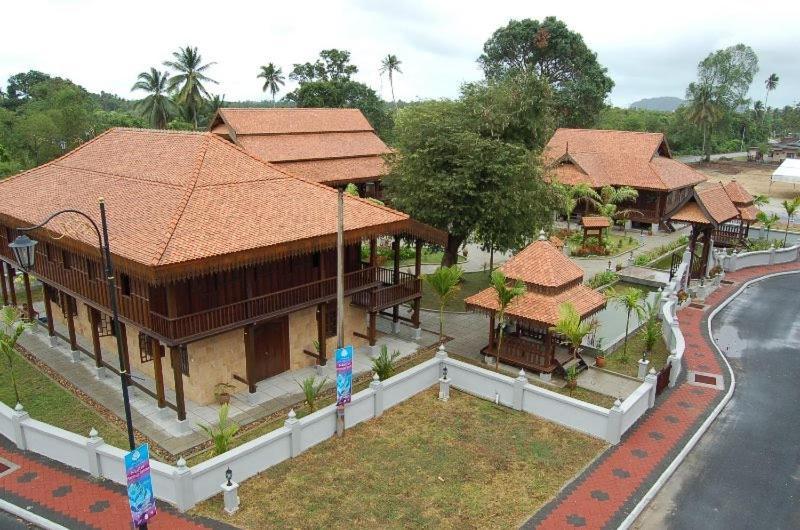 Besut Guesthouse Kuala Besut Zewnętrze zdjęcie