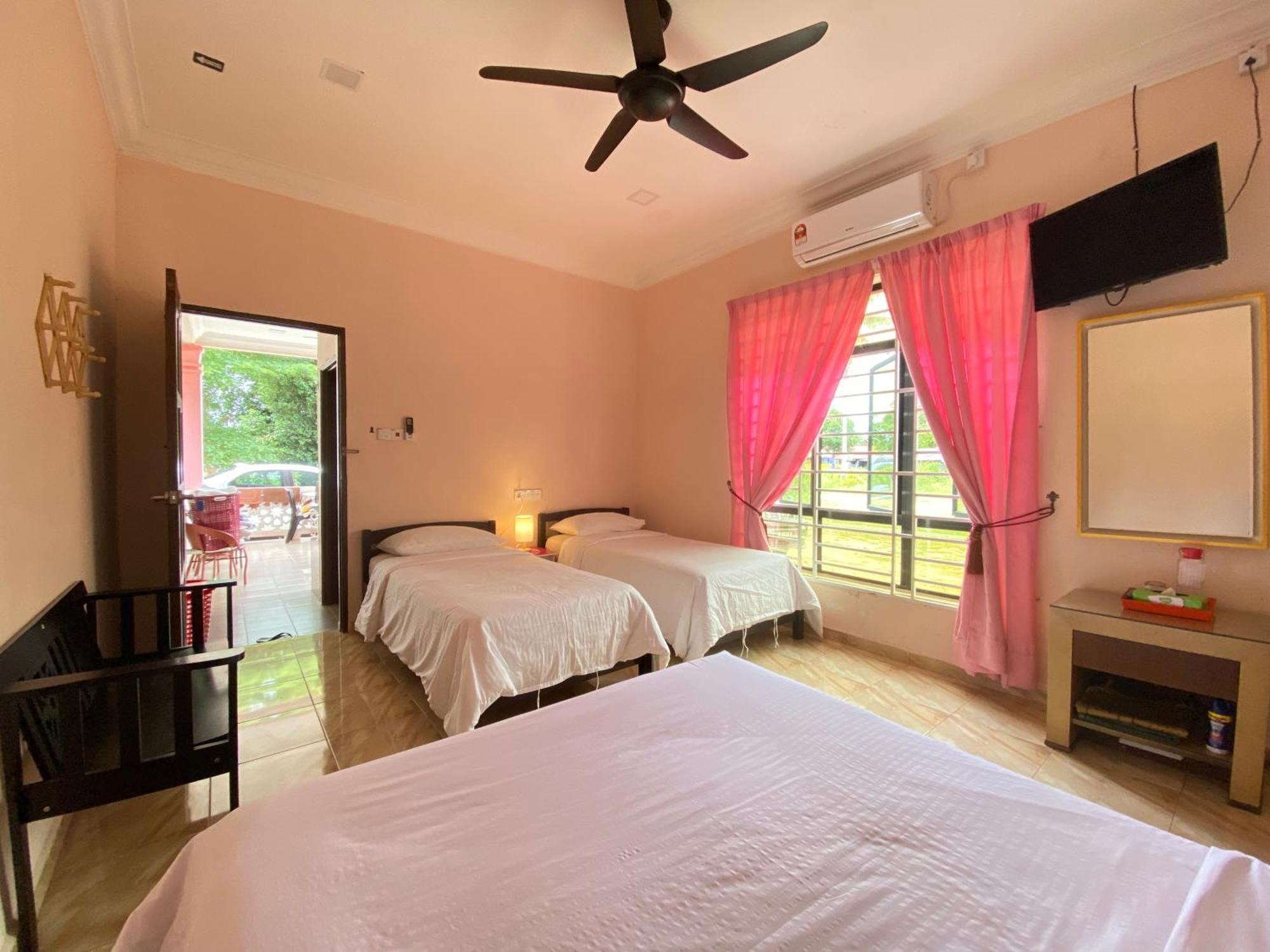 Besut Guesthouse Kuala Besut Zewnętrze zdjęcie