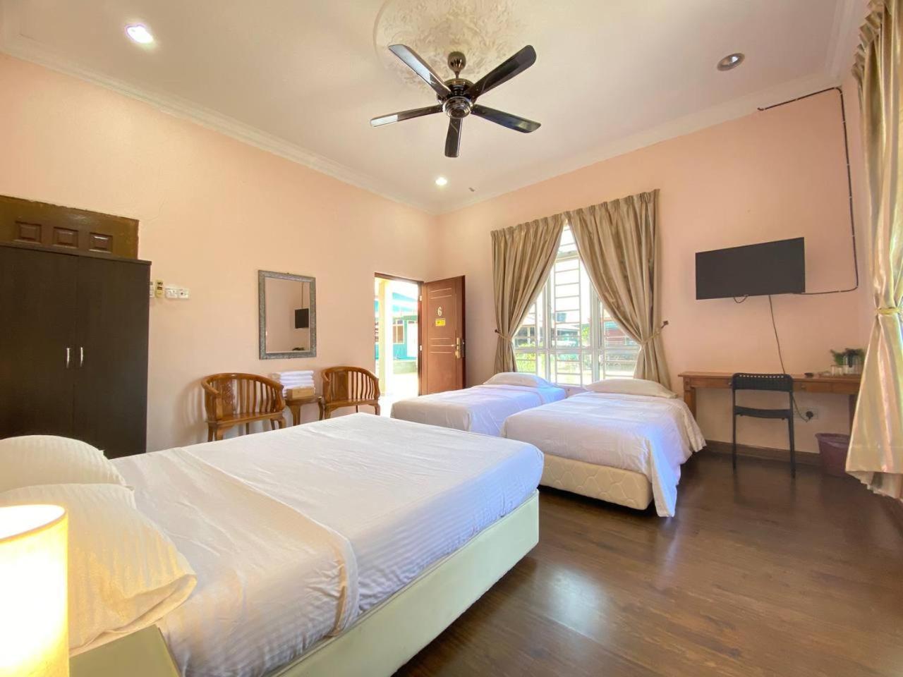 Besut Guesthouse Kuala Besut Zewnętrze zdjęcie